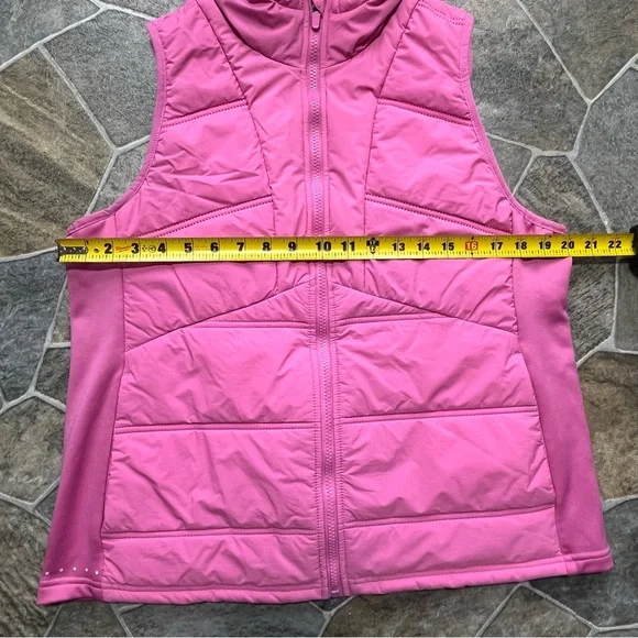 AVIA Hooded Puffer Vest - Picture 7 of 10
